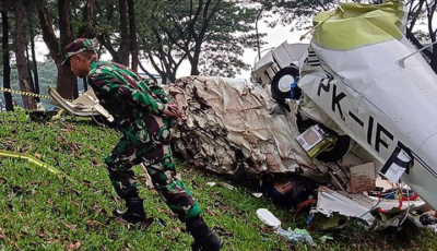 pesawat jatuh di bsd