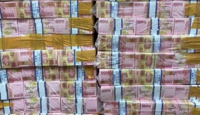 uang palsu 22 milyar rupiah