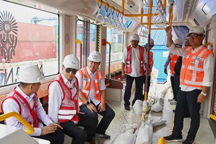 Sebelumnya, Menteri Perhubungan (Menhub) Budi Karya Sumadi melaporkan dan memaparkan perkembangan transportasi di IKN, dalam rapat terbatas bersama Presiden RI Joko Widodo di Ibu Kota Nusantara (IKN), Senin (29/7/2024).