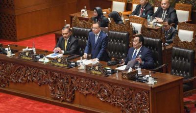Revisi UU Pilkada Batal Disahkan DPR, Tetap Pakai Putusan MK!