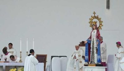 Pesan Paus Fransiskus di Misa Akbar GBK: Jangan Lelah Tebar Perdamaian