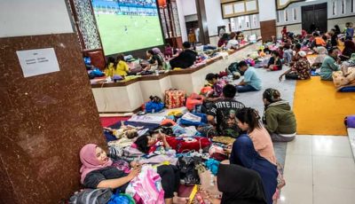 Relawan TCK memberikan dukungan psikososial kepada penyintas banjir Aceh Tamiang