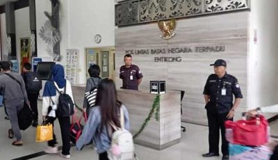 Ribuan Pelintas Padati Pos Lintas Batas Negara Entikong selama Libur Panjang Imlek 2026