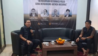 Diskusi reformasi Polri di Jakarta bersama Julius Ibrani sebagai narasumber