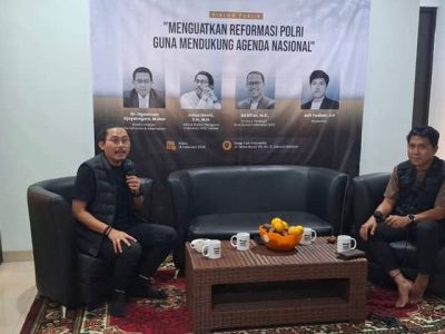 Diskusi reformasi Polri di Jakarta bersama Julius Ibrani sebagai narasumber