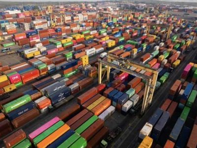 Ilustrasi_kegiatan_perdagangan_internasional_Indonesia