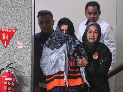 Konferensi pers KPK terkait kasus korupsi kepala daerah