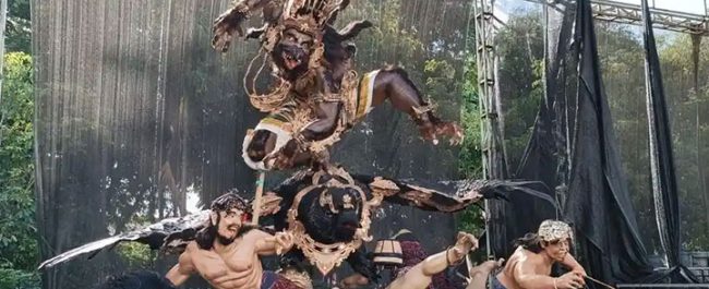 Penampilan ogoh-ogoh kreatif Badung Çaka Fest 2026