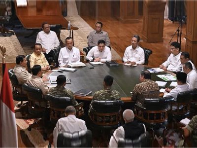 Rapat terbatas membahas penguatan Perminas, hilirisasi mineral, dan swasembada energi serta pangan