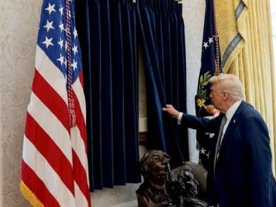 Presiden Donald Trump memberikan pernyataan terkait konflik dengan Iran