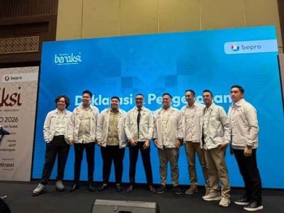 Giring Ganesha dan pengurus Beyond Professional usai Rapimnas Bepro