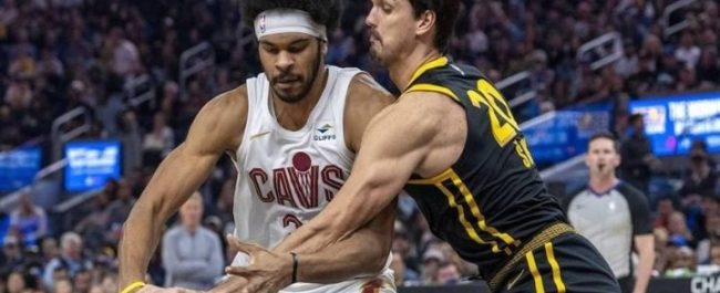 Pemain Cleveland Cavaliers merayakan kemenangan atas Detroit Pistons di gim 7 NBA Playoff