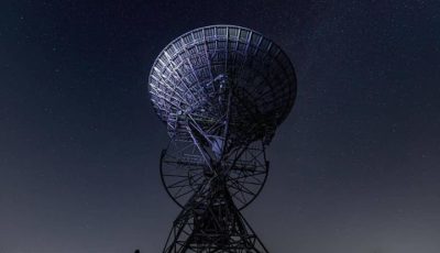 Ilustrasi sistem pertahanan udara dan konstelasi satelit proyek Golden Dome Amerika Serikat