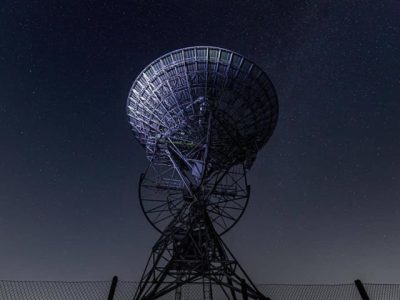 Ilustrasi sistem pertahanan udara dan konstelasi satelit proyek Golden Dome Amerika Serikat