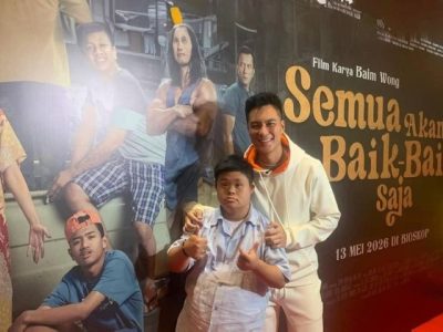 Baim Wong bersama Alim dalam konferensi pers film Semua Akan Baik-Baik Saja