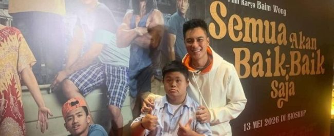 Baim Wong bersama Alim dalam konferensi pers film Semua Akan Baik-Baik Saja