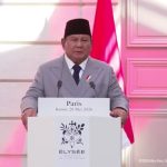 Presiden Prabowo Subianto saat bertemu dengan Presiden Prancis Emmanuel Macron di Istana Elysee