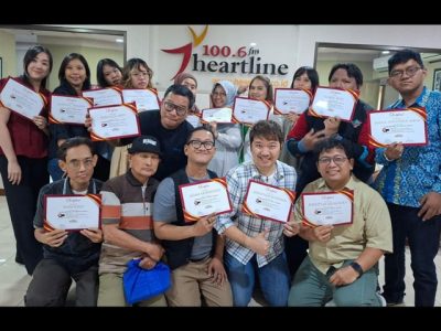Suasana keseruan para peserta lintas profesi saat mengikuti lokakarya komunikasi Mic On Batch 1 di Gedung Heartline Center Tangerang