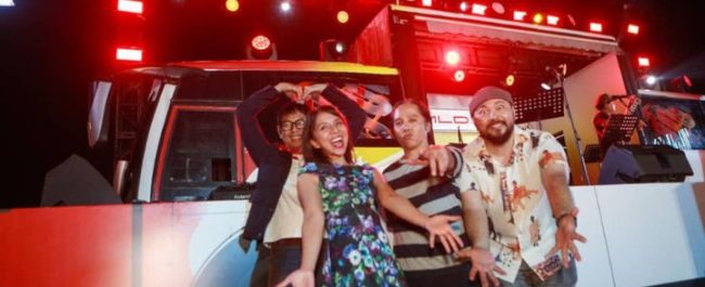 Penampilan grup musik Mocca di atas panggung ikonik Stage Bus Jazz pada gelaran Java Jazz Festival 2026 di NICE PIK 2