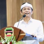 Bupati Purwakarta Saepul Bahri Binzein saat memberikan klarifikasi terkait karya lagu miliknya