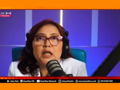 dr. Rondang Rosmawati Nababan Sp.KJ saat memberikan pemaparan mengenai edukasi penanganan self harm pada remaja dalam siaran Radio Heartline