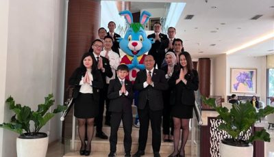 Foto bersama program GM For A Day 2026 Santika Indonesia