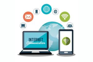 Ilustrasi pengguna smartphone memeriksa sisa kuota internet seluler di aplikasi operator telekomunikasi