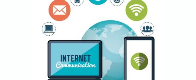 Ilustrasi pengguna smartphone memeriksa sisa kuota internet seluler di aplikasi operator telekomunikasi