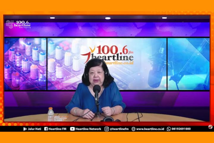 Pendiri Komunitas Sahabat Senior Meliana Debora saat menjadi narasumber edukasi pencegahan demensia lansia dalam program Cemilan Sore di Heartline Radio