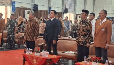Menteri Koordinator Yusril Ihza Mahendra saat memberikan Orasi Kebangsaan dalam kuliah umum ilmiah
