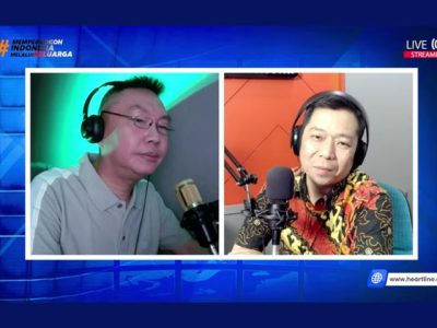 Pastor Jonatan Prawira saat menyampaikan renungan spiritual dalam program Firman dalam Pujian di radio Heartline FM