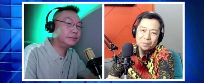 Pastor Jonatan Prawira saat menyampaikan renungan spiritual dalam program Firman dalam Pujian di radio Heartline FM