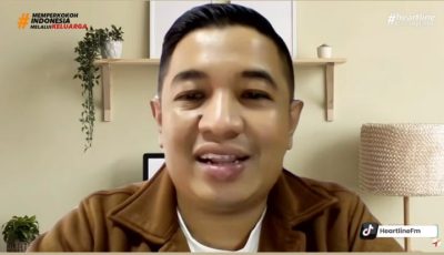 Praktisi HRD Anung Prakoso saat membagikan pemaparan materi mengenai strategi bangkit dari PHK dan upskilling di era AI