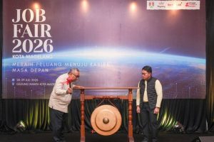 Wakil Menteri Ketenagakerjaan Afriansyah Noor saat meresmikan Job Fair Kota Magelang Tahun 2026
