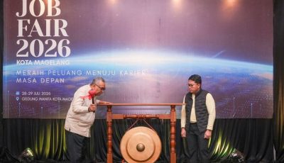Wakil Menteri Ketenagakerjaan Afriansyah Noor saat meresmikan Job Fair Kota Magelang Tahun 2026