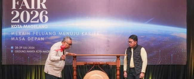 Wakil Menteri Ketenagakerjaan Afriansyah Noor saat meresmikan Job Fair Kota Magelang Tahun 2026