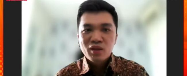 Dokter spesialis kedokteran jiwa dr. Jubilate Edward Iruanto Tambun Sp.KJ saat memberikan edukasi kesehatan jiwa dan emosi pria di Radio Heartline