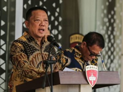 Mantan Jampidsus Febrie Adriansyah dijadwalkan menjalani pemeriksaan sebagai tersangka dugaan kasus Tindak Pidana Pencucian Uang oleh Tim Sembilan Kejagung