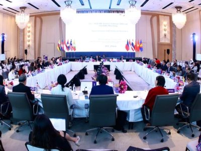 Dirjen PHI dan Jamsos Kemnaker Indah Anggoro Putri saat menyampaikan usulan penguatan indikator kesempatan kerja inklusif dalam forum ketenagakerjaan ASEAN di Bangkok
