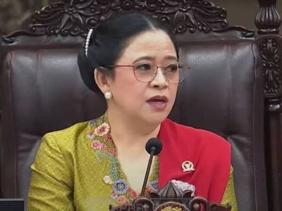 Ketua DPR RI Puan Maharani memberikan keterangan pers terkait jadwal pemilu lima tahunan di Kompleks Parlemen Senayan Jakarta