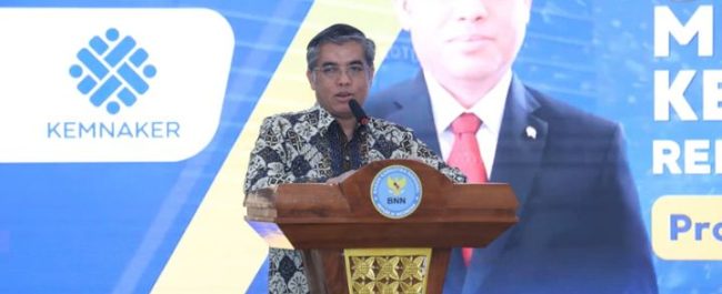 Menteri Ketenagakerjaan Yassierli saat menghadiri penandatanganan MoU sinergi rehabilitasi dan pascarehabilitasi penyintas narkoba di PPSDM BNN Bogor