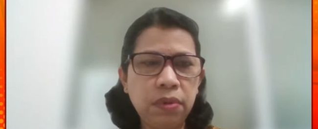 Psikiater dr. Erita Istriana Sp.KJ saat menyampaikan materi edukasi bahaya perundungan dalam keluarga bersama KPSI di Radio Heartline