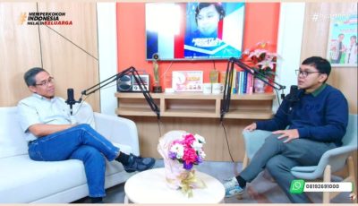 Psikolog klinis Robert O Rajagukguk PhD saat memaparkan materi pentingnya persiapan kedewasaan di masa kuliah dalam program Sketsa Keluarga Indonesia di Radio Heartline FM
