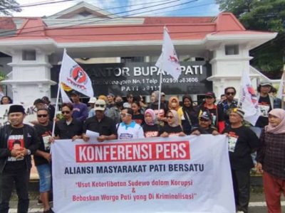 Ilustrasi ruang digital media sosial dan gawai terkait penyebaran manipulasi informasi serta perang kognitif di tengah aksi demonstrasi