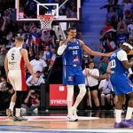 Pemain timnas bola basket Prancis Victor Wembanyama saat beraksi di lapangan jelang Kualifikasi FIBA World Cup 2027