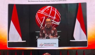 Wakil Menteri Keuangan Juda Agung memberikan sambutan pada Peringatan HUT ke-49 Pasar Modal Indonesia di Bursa Efek Indonesia Jakarta