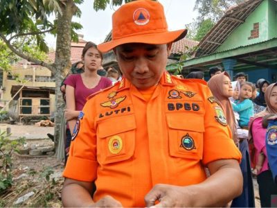 Kepala BPBD Provinsi Banten memberikan keterangan terkait situasi pascaerupsi Gunung Anak Krakatau