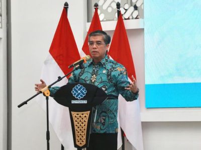Menaker Yassierli memberikan arahan terkait kesiapan tenaga kerja green jobs dan vokasi hijau di BBPVP Bandung