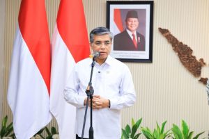 Penandatanganan SKB integrasi sistem pelayanan TKA berbasis OSS oleh Mennaker, Menteri Investasi/BKPM, dan Menteri Imipas