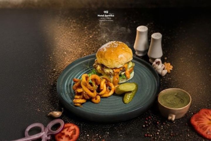Santika Spesial September - Korean Burger